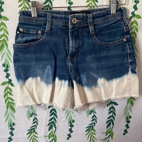 Express Jeans Dark shorts with bleached bottoms D2 - Picture 2 of 5
